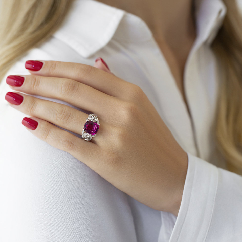 Prsten s turmalínem a diamanty Red Romance