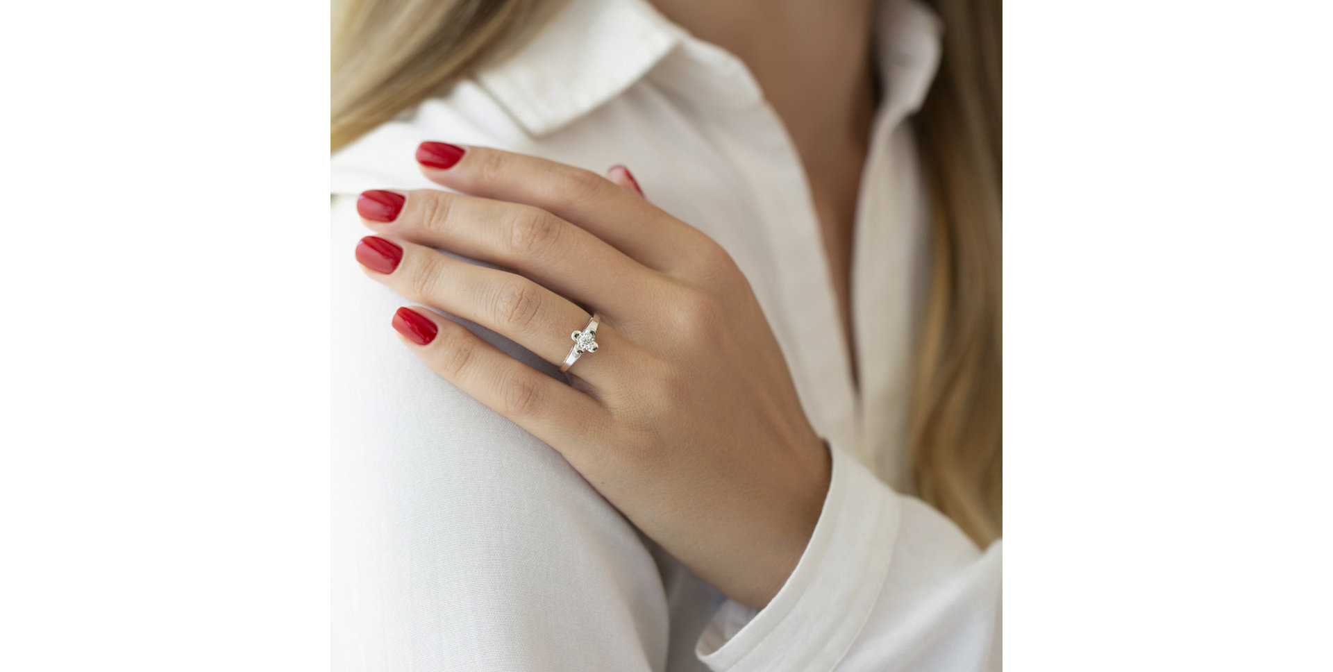 Prsten s diamantem Colombe