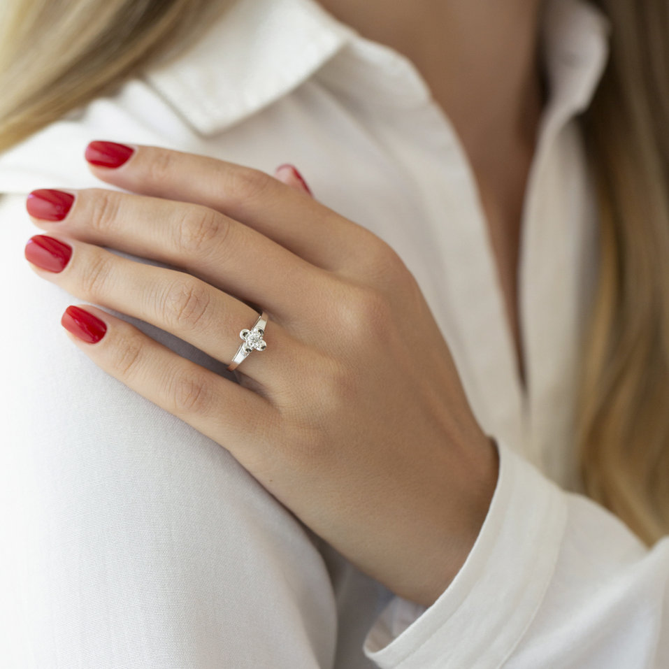 Prsten s diamantem Colombe