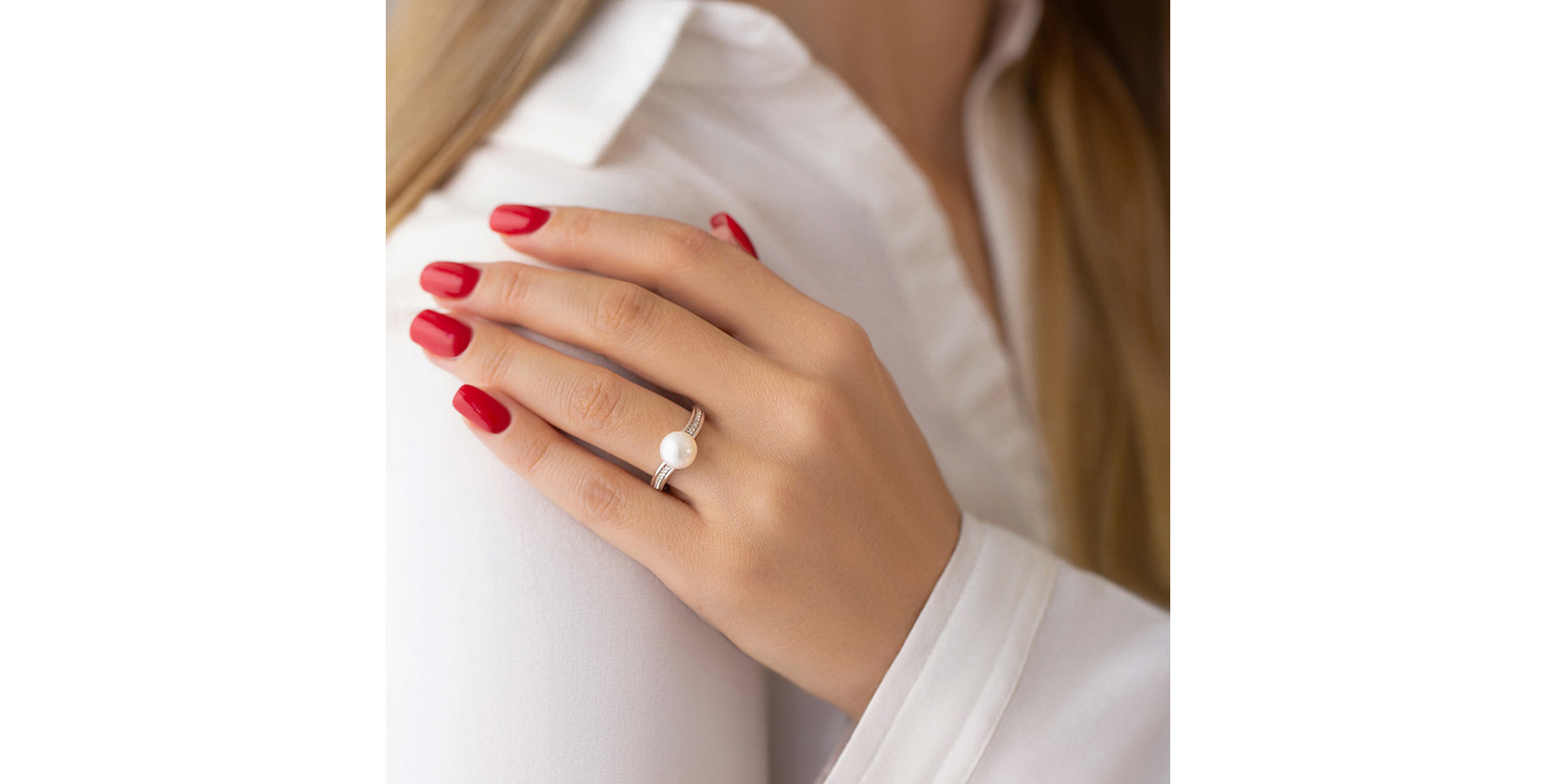 Prsten s perlou a diamanty Poseidon Decisions