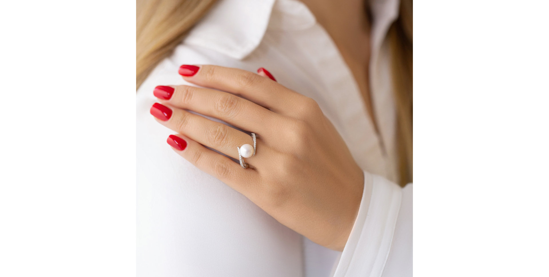 Prsten s perlou a diamanty Poseidon Future