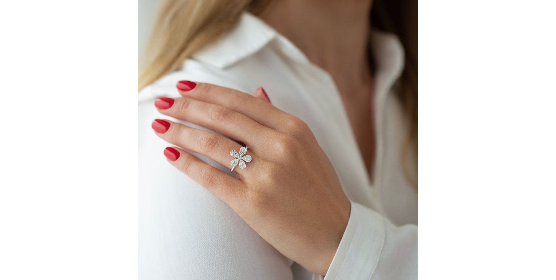 Prsten s diamanty Flower Caress