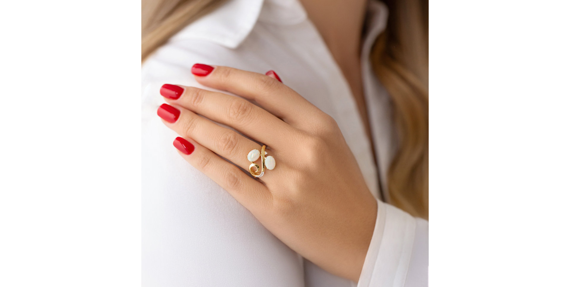 Prsten s diamanty a opálem Starlit Flame