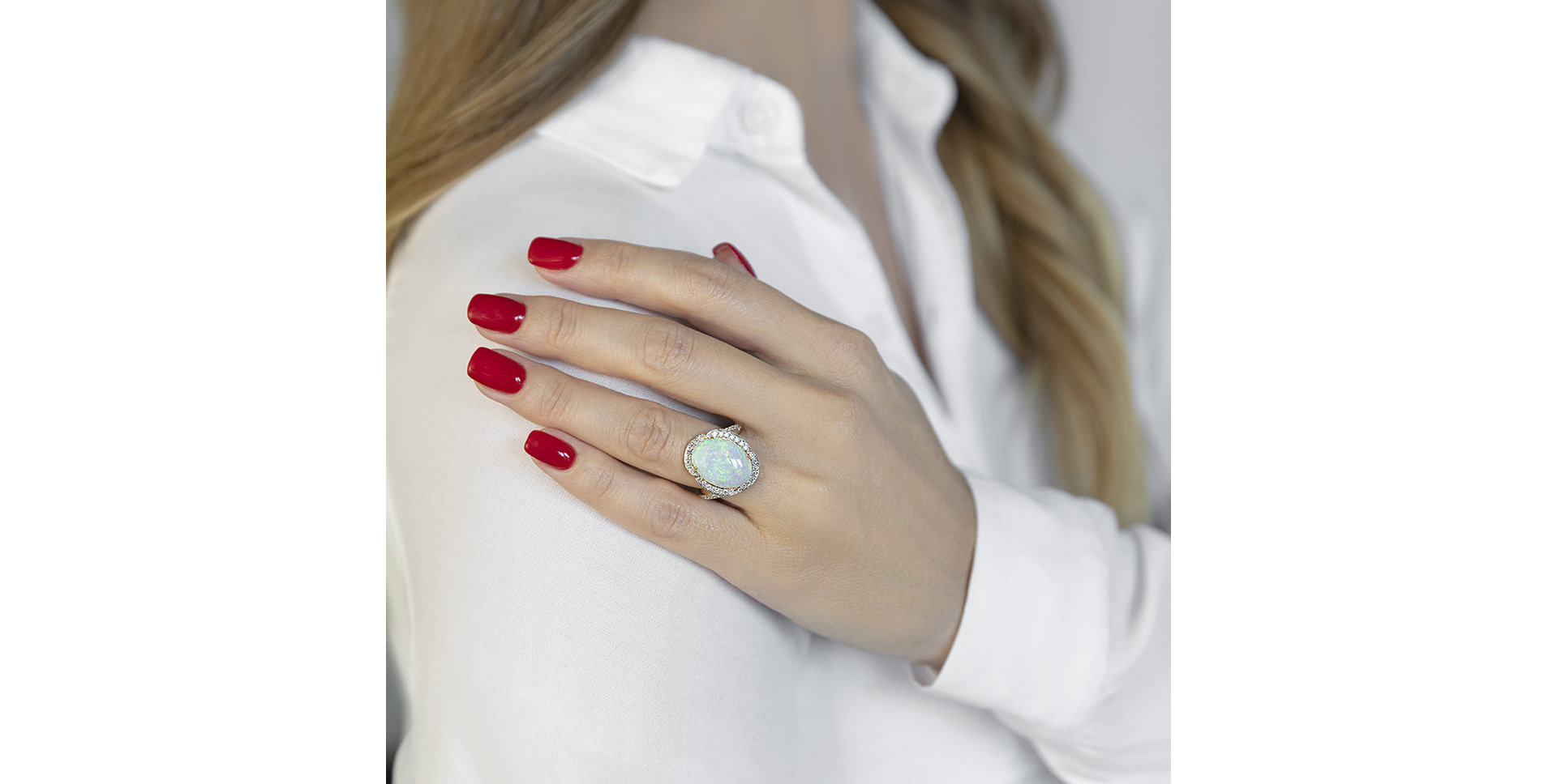 Prsten s opálem a diamanty Divine