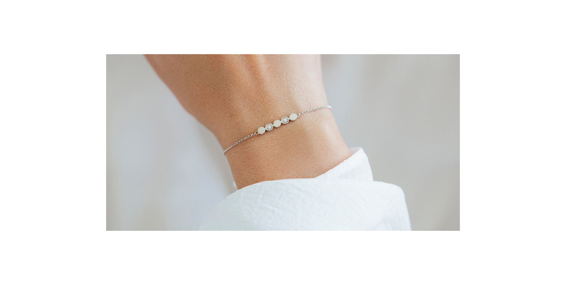 Náramek s diamanty Sparkling Circles