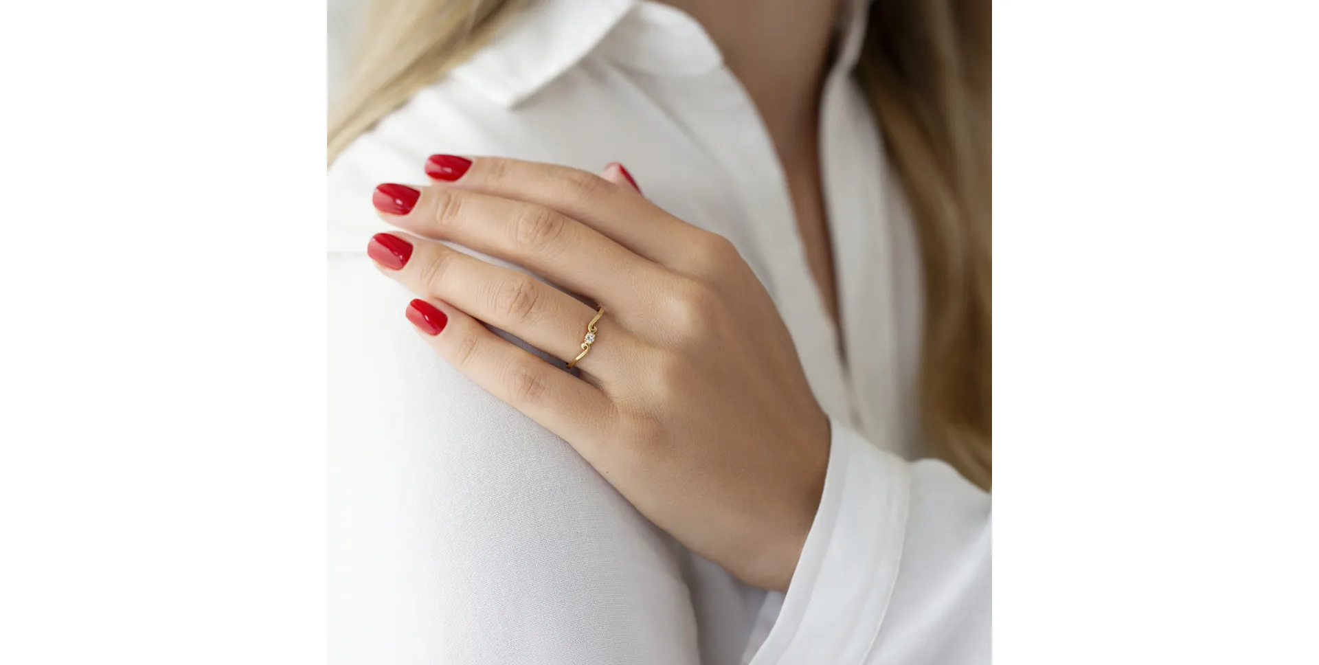 Prsten s diamantem Brocade Love