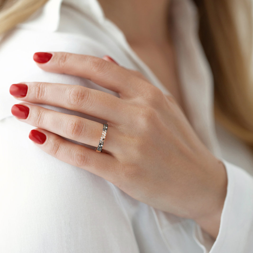 Prsten s bílými, hnědými a černými diamanty Inferno Sin