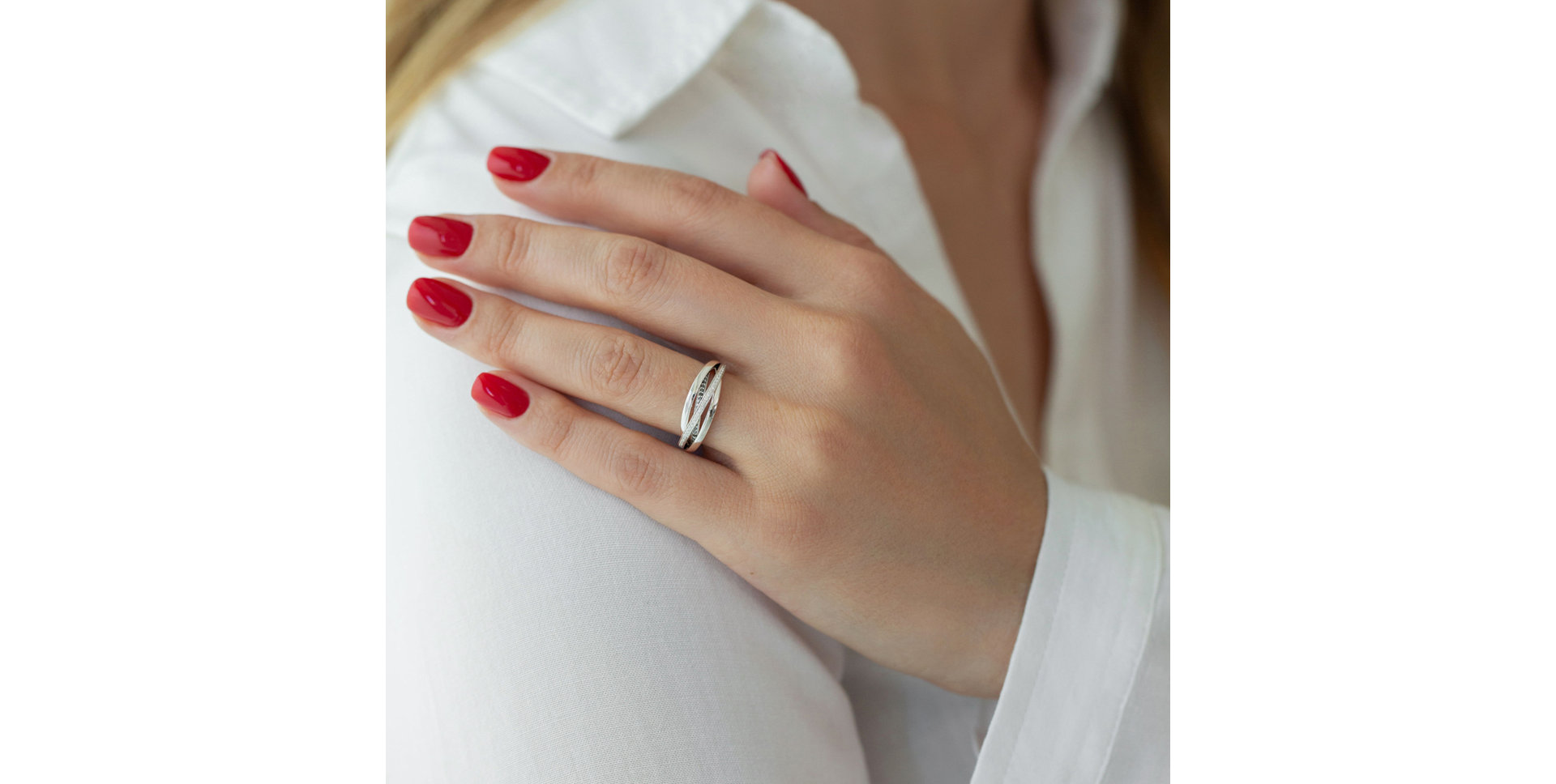 Prsten s černými a bílými diamanty Heaven Ray