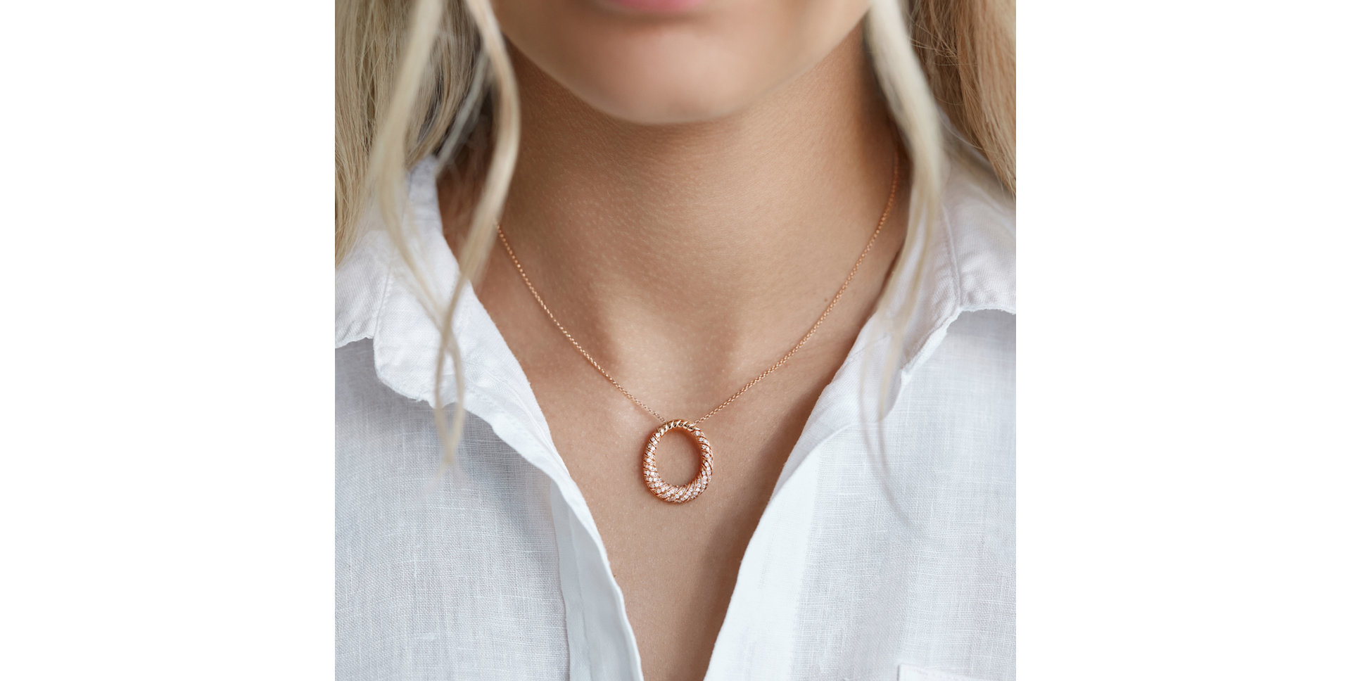 Přívěs s hnědými diamanty Gala Night