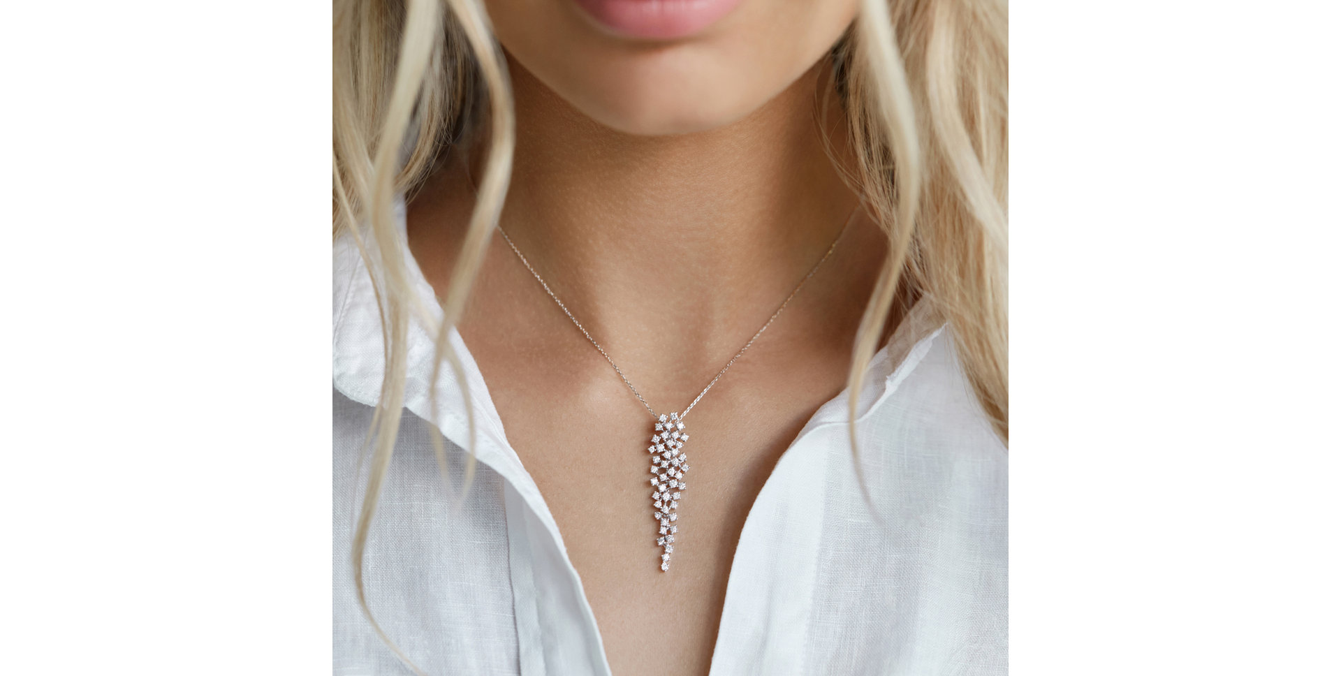 Přívěs s černými a bílými diamanty Witching Waterfall