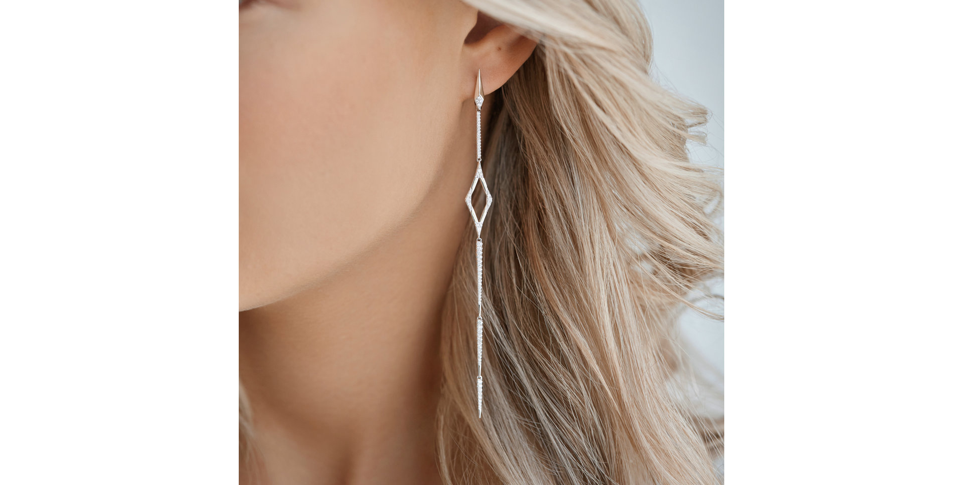 Náušnice s diamanty Charming Spear