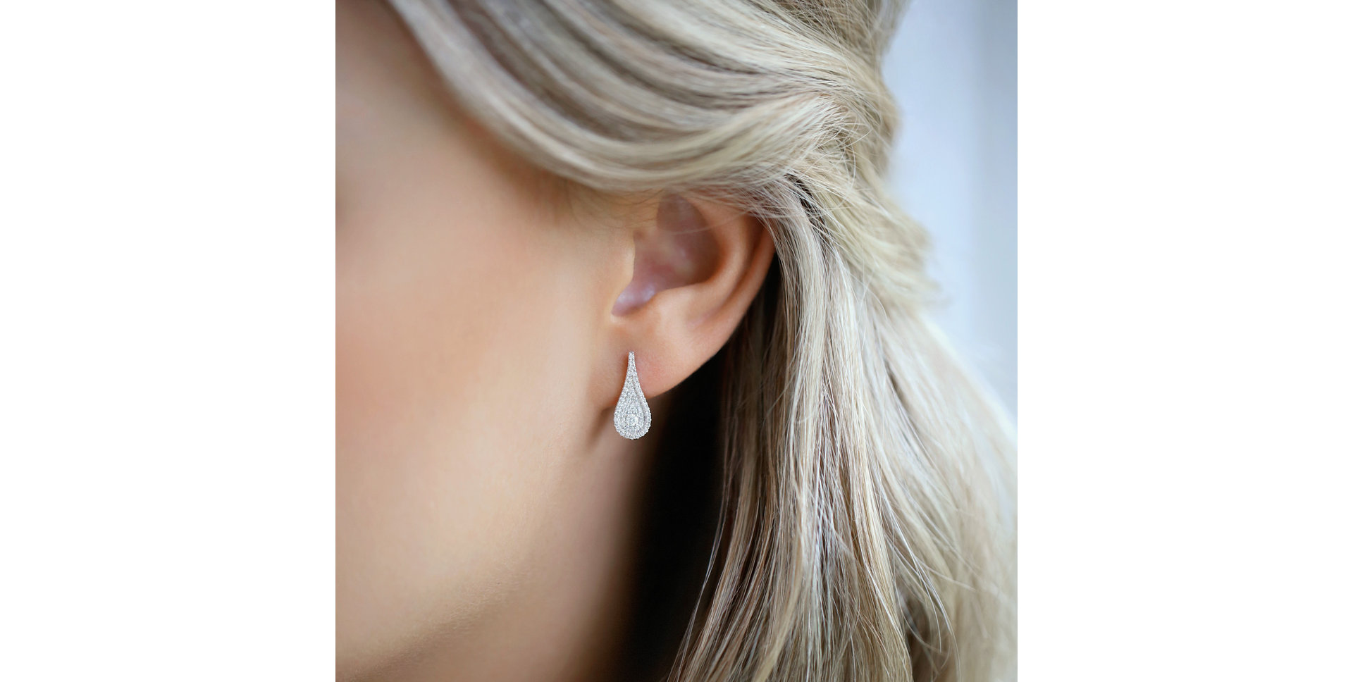 Náušnice s černými a bílými diamanty Tears of Joy