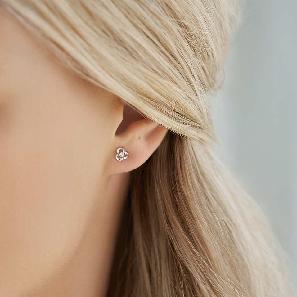 Náušnice s diamantem Curled Flower