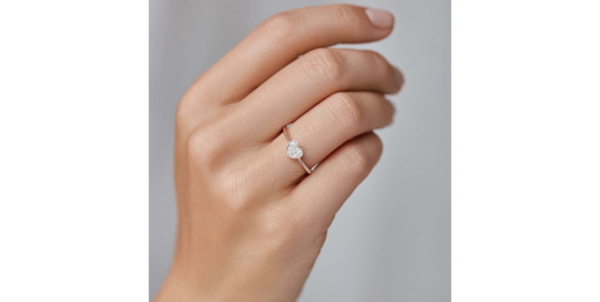 Prsten s diamanty a rubíny First Date