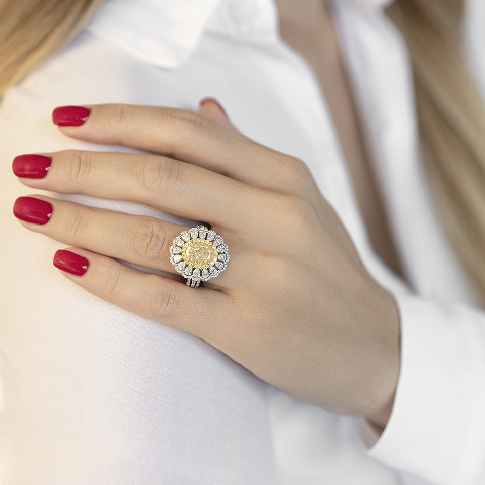 Prsten s bílými a žlutými diamanty Cinderella Charm