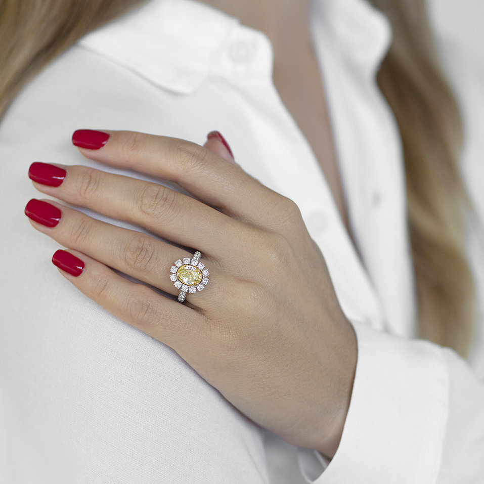 Prsten s žlutým diamantem a bílými diamanty Bright Sunrise