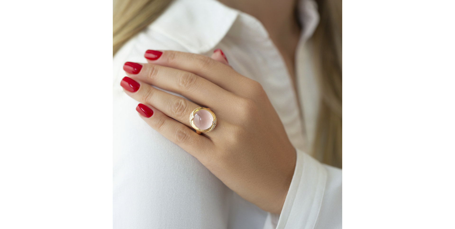 Prsten s růženínem a diamanty Wistful Place