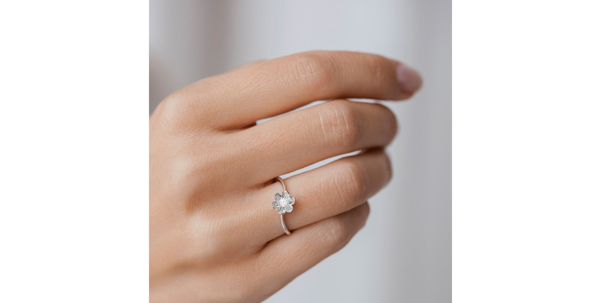 Prsten s diamantem Shiny Blossom