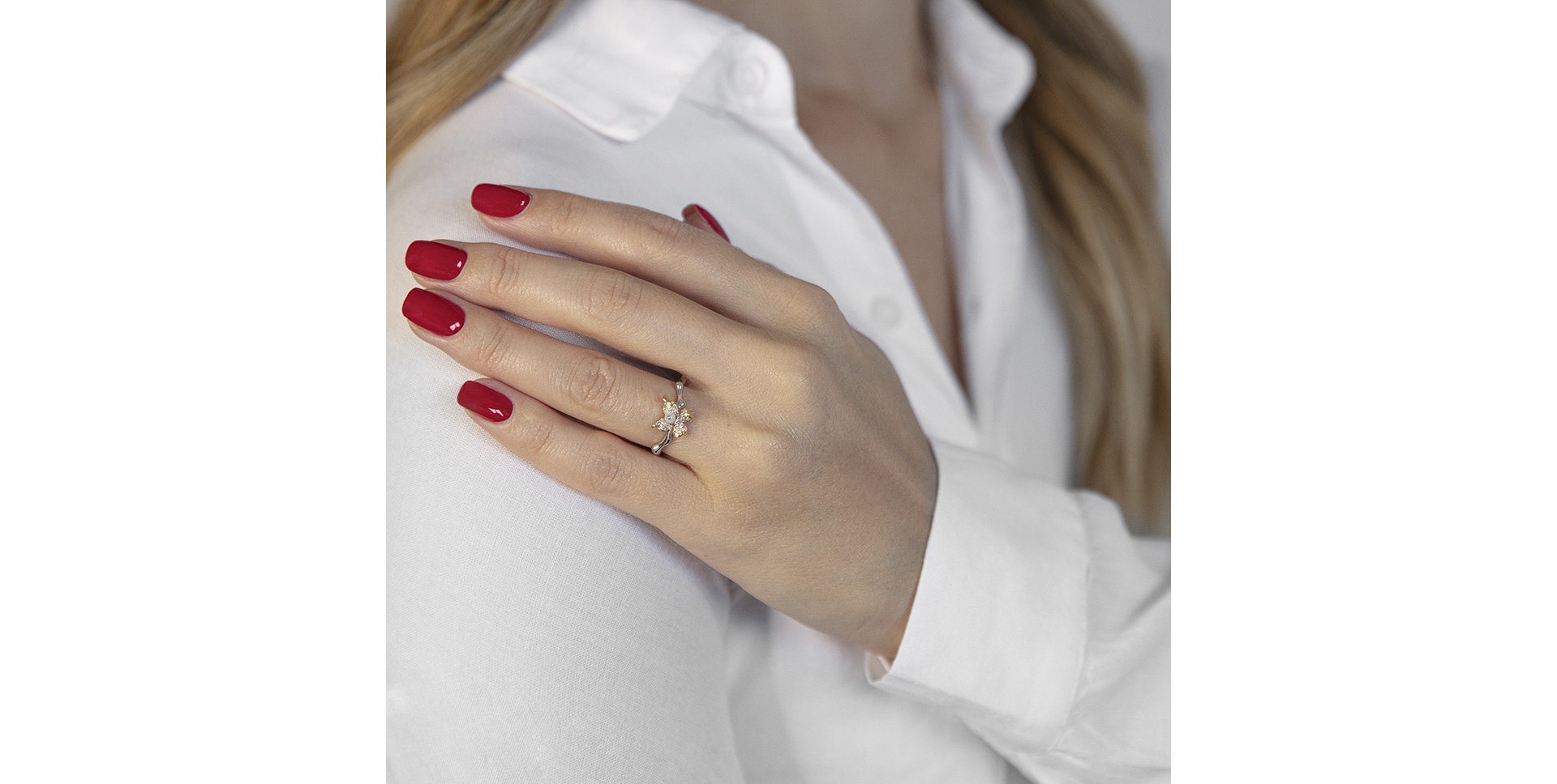 Prsten s perlou a diamanty Pearl Blossom