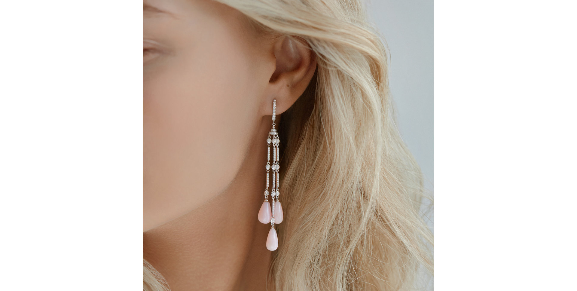 Náušnice s diamanty a chalcedonem Royal Dazzle