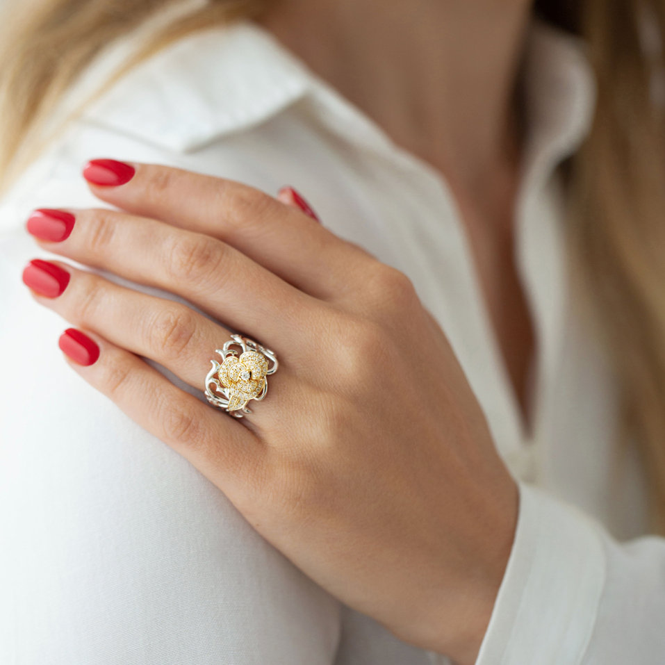 Prsten s diamanty Flower Mystery