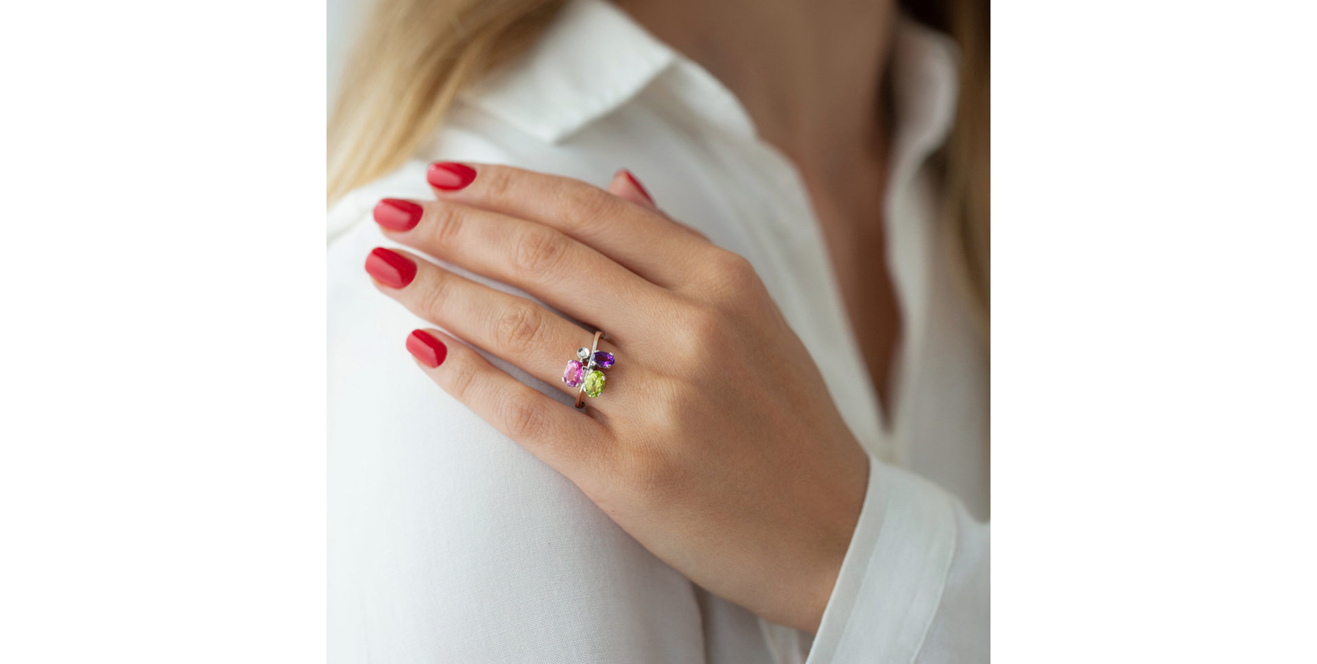 Prsten s diamanty, ametystem, topazem, peridotem Multicolor