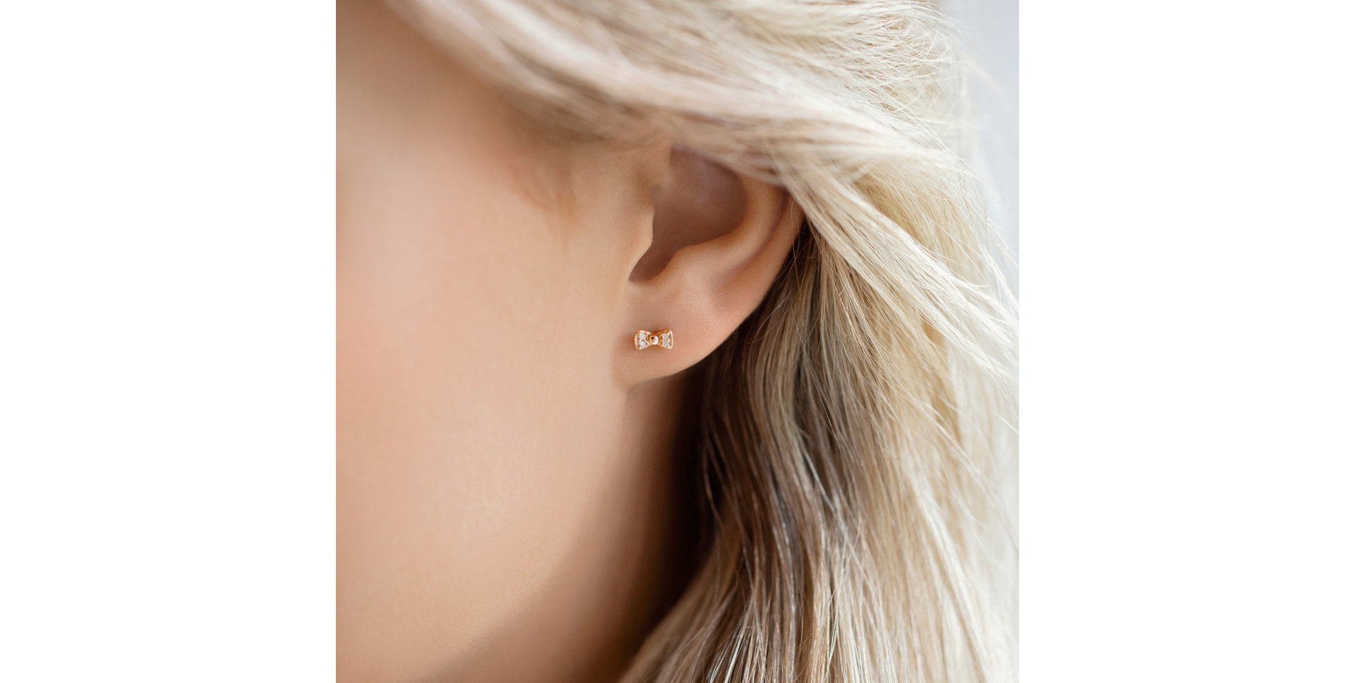 Náušnice s diamanty Endless Bow