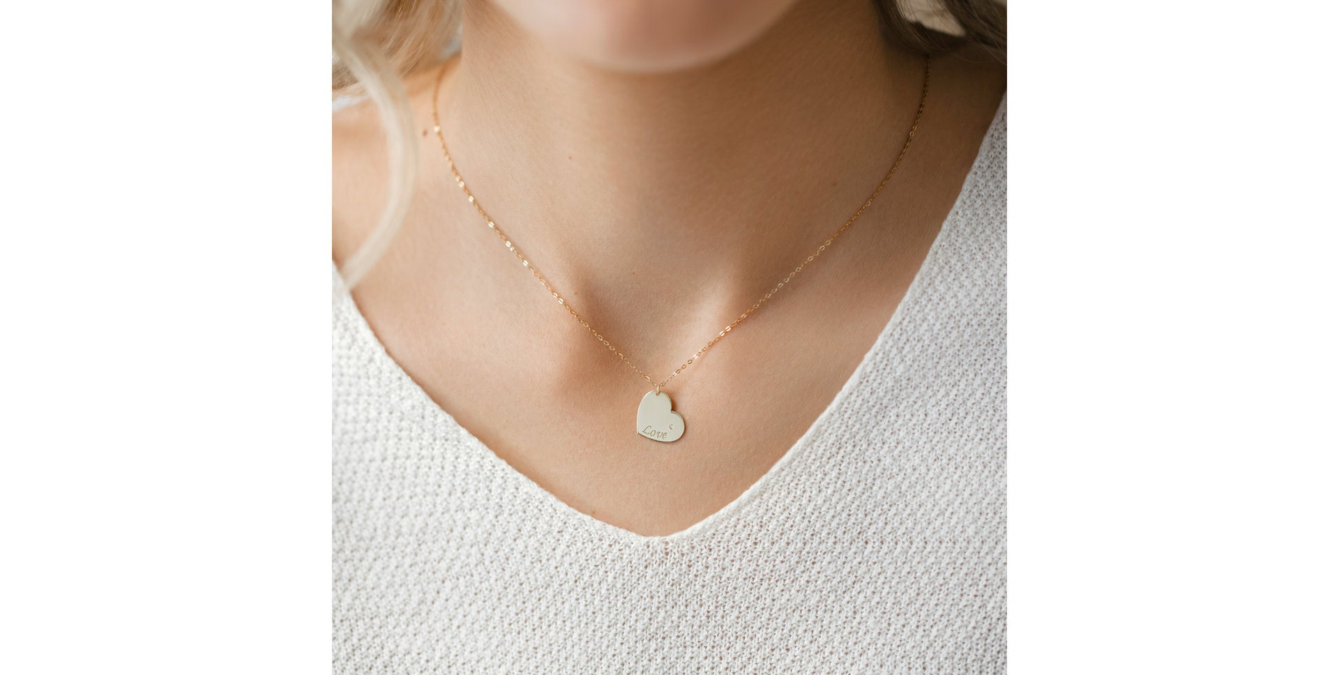 Náhrdelník s diamantem Amour Heart