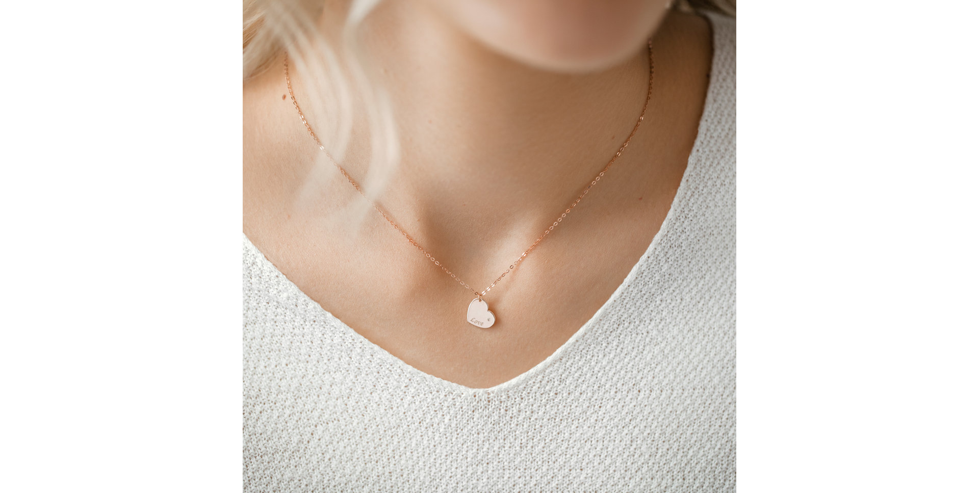 Náhrdelník s diamantem Envoy Love