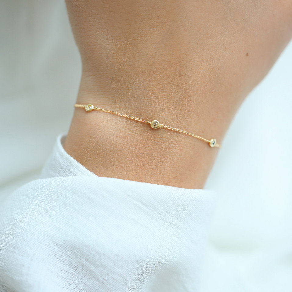 Náramek s bílými, hnědými a černými diamanty Dots