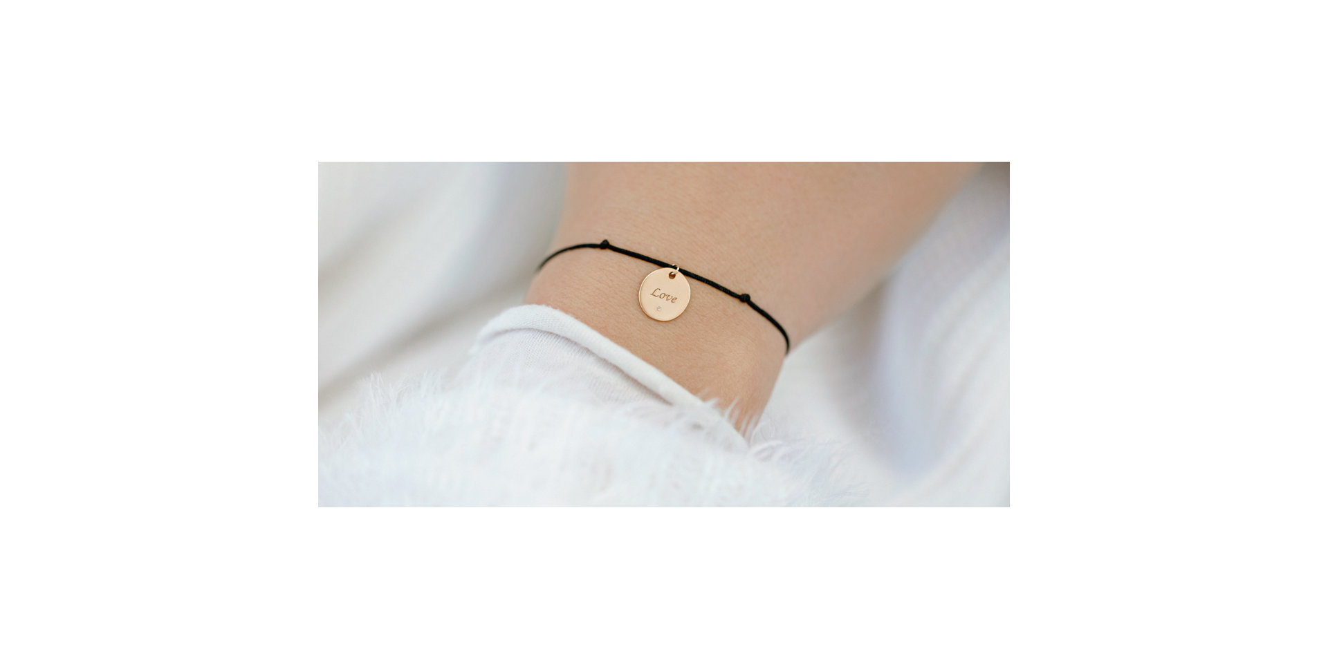 Diamantový náramek se šňůrkou Secret Love