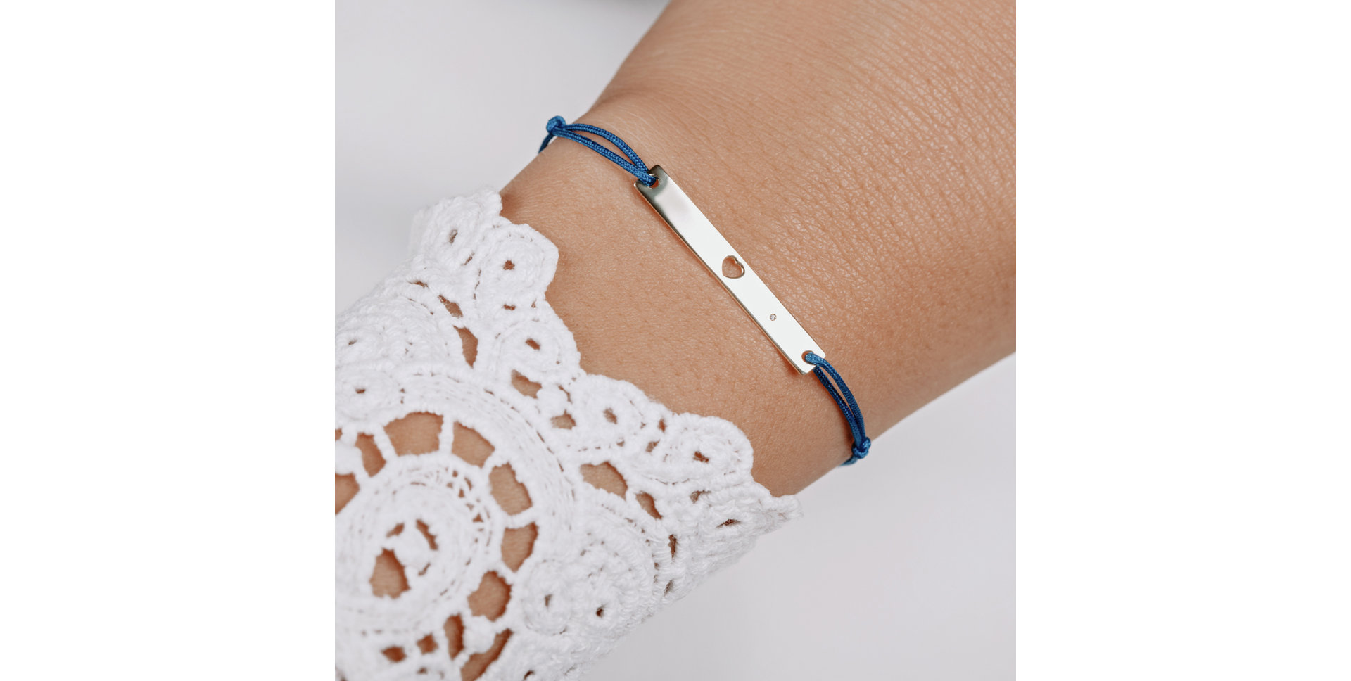 Diamantový náramek se šňůrkou Love U