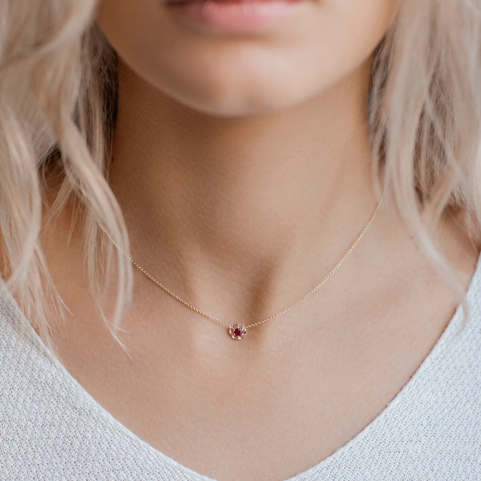 Náhrdelník se safírem Flower Gem