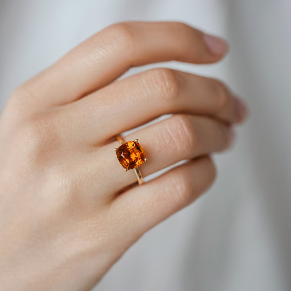 Prsten s topazem swiss Bonbon