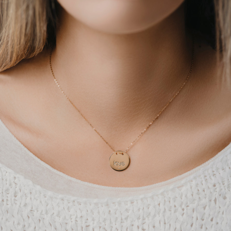 Náhrdelník s diamantem Love Stamp