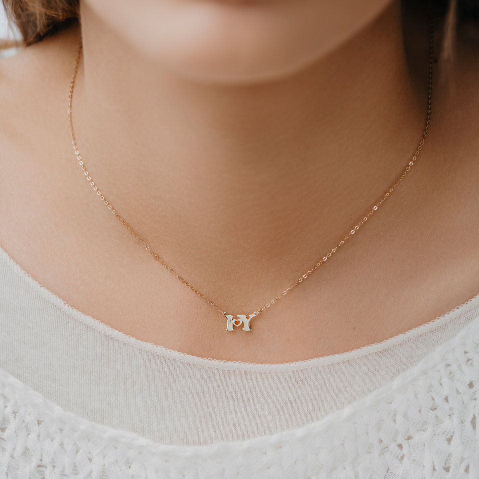 Náhrdelník s diamantem I Love U