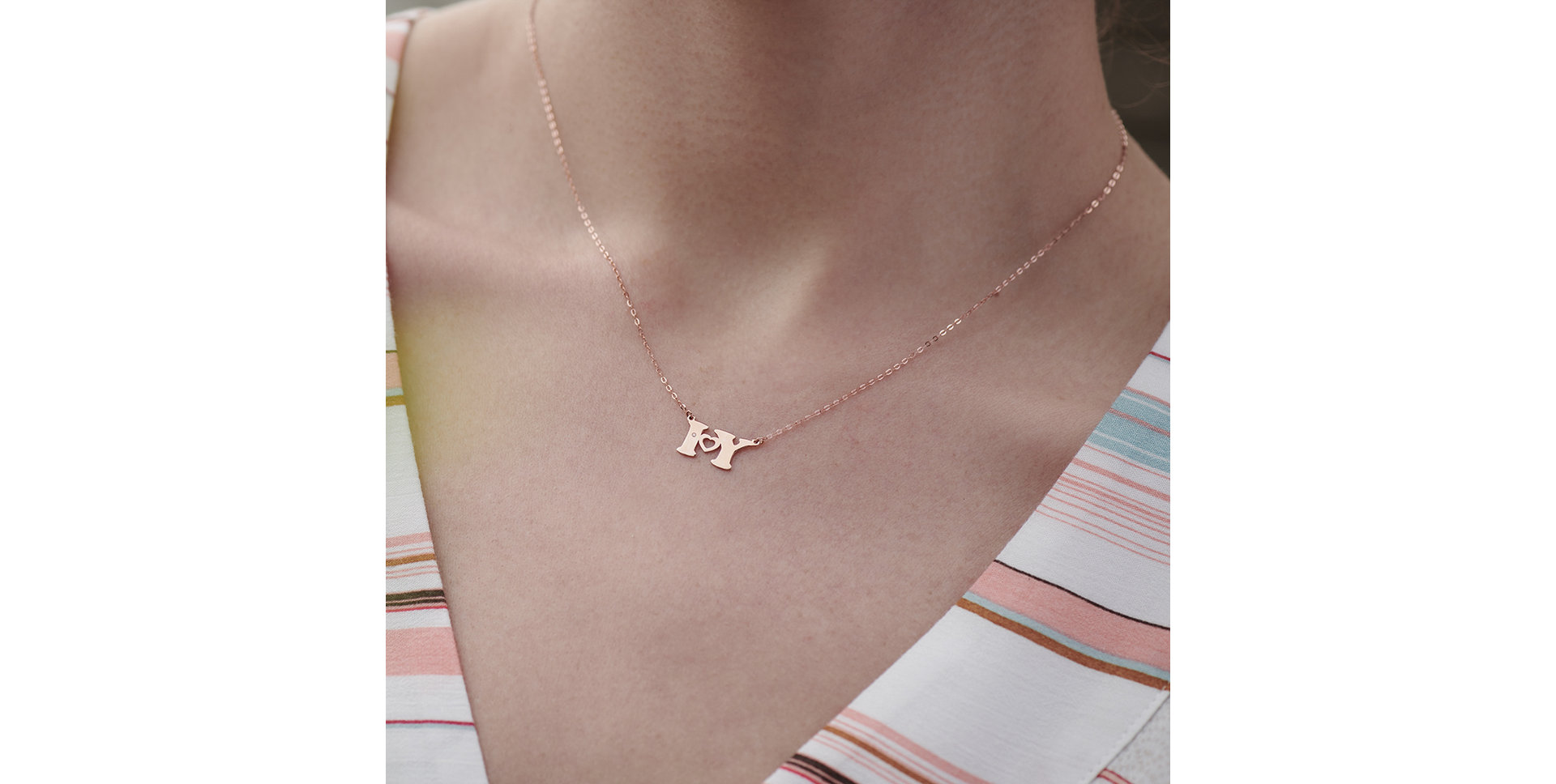 Náhrdelník s diamantem I Love U