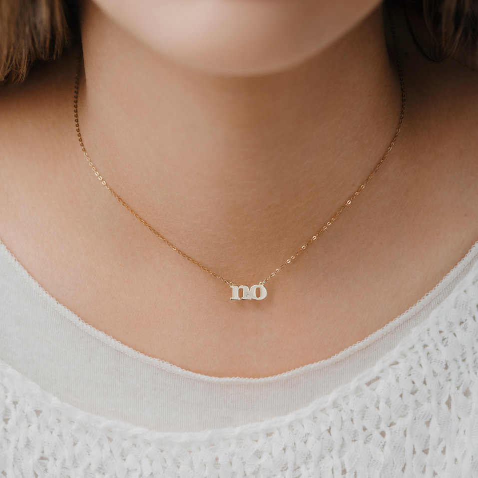 Náhrdelník s diamantem NO