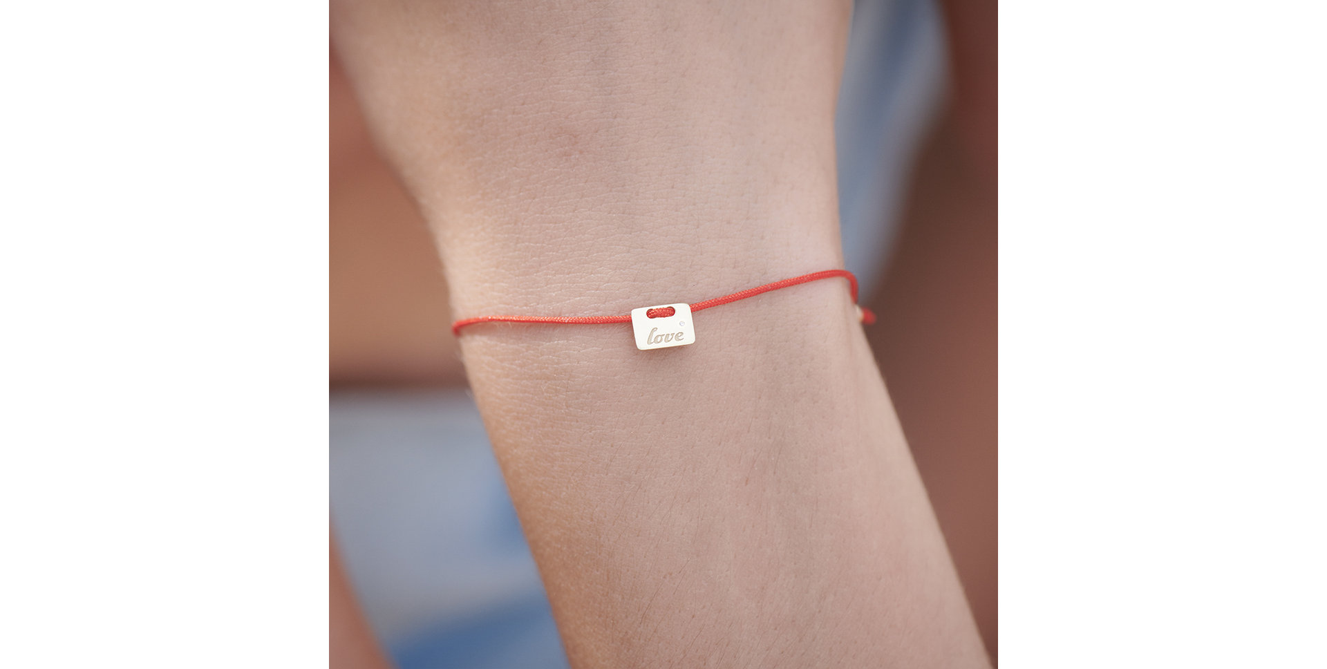 Diamantový náramek se šňůrkou Military Stamp Love