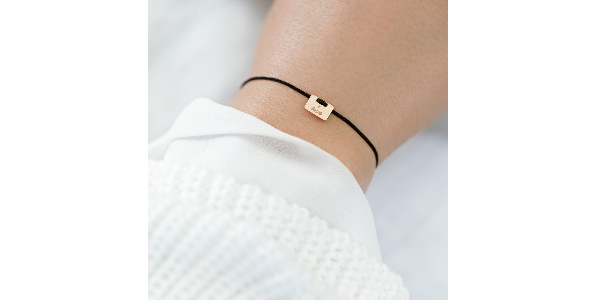 Diamantový náramek se šňůrkou Military Stamp Love