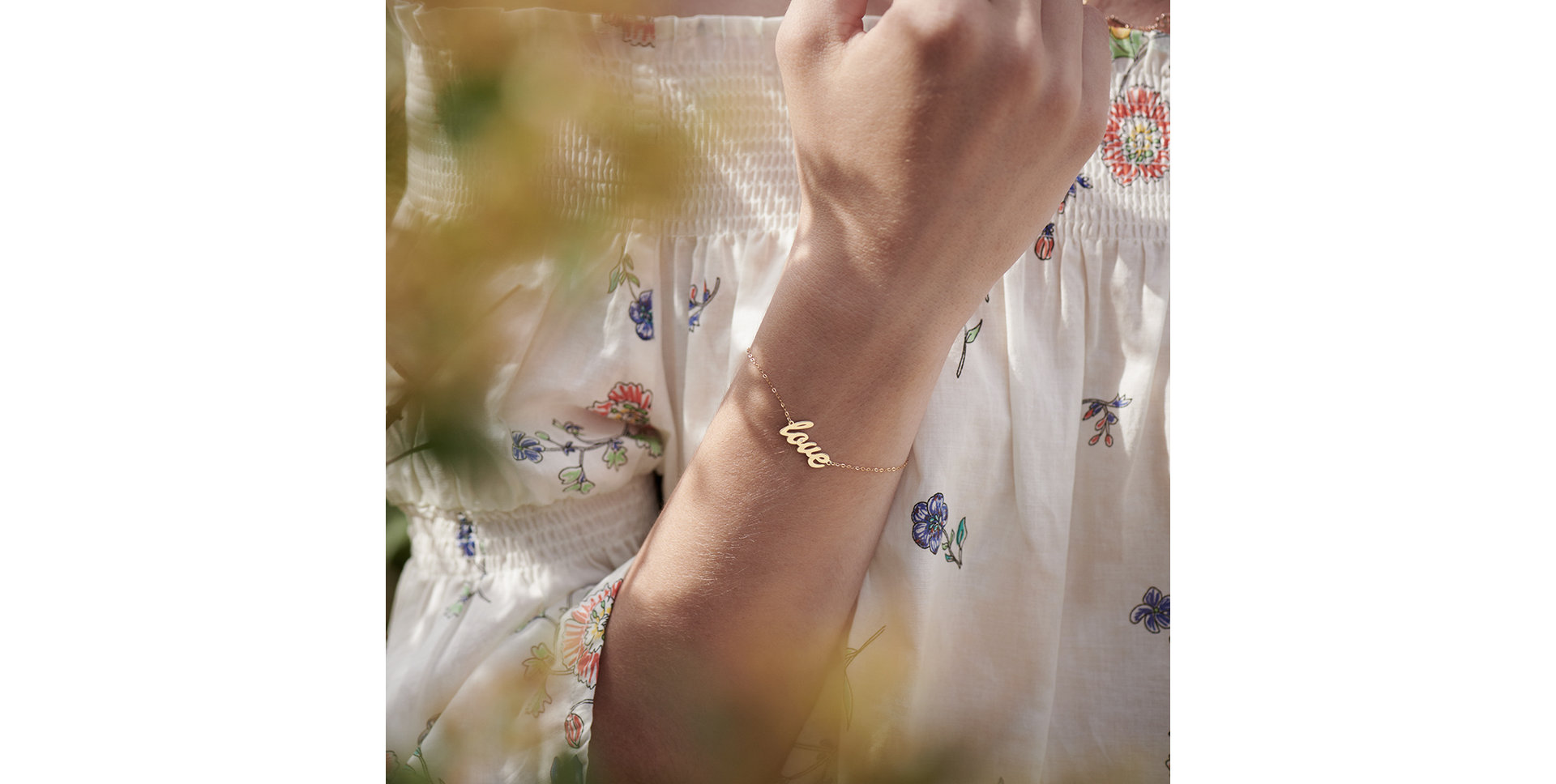 Náramek s diamantem Love