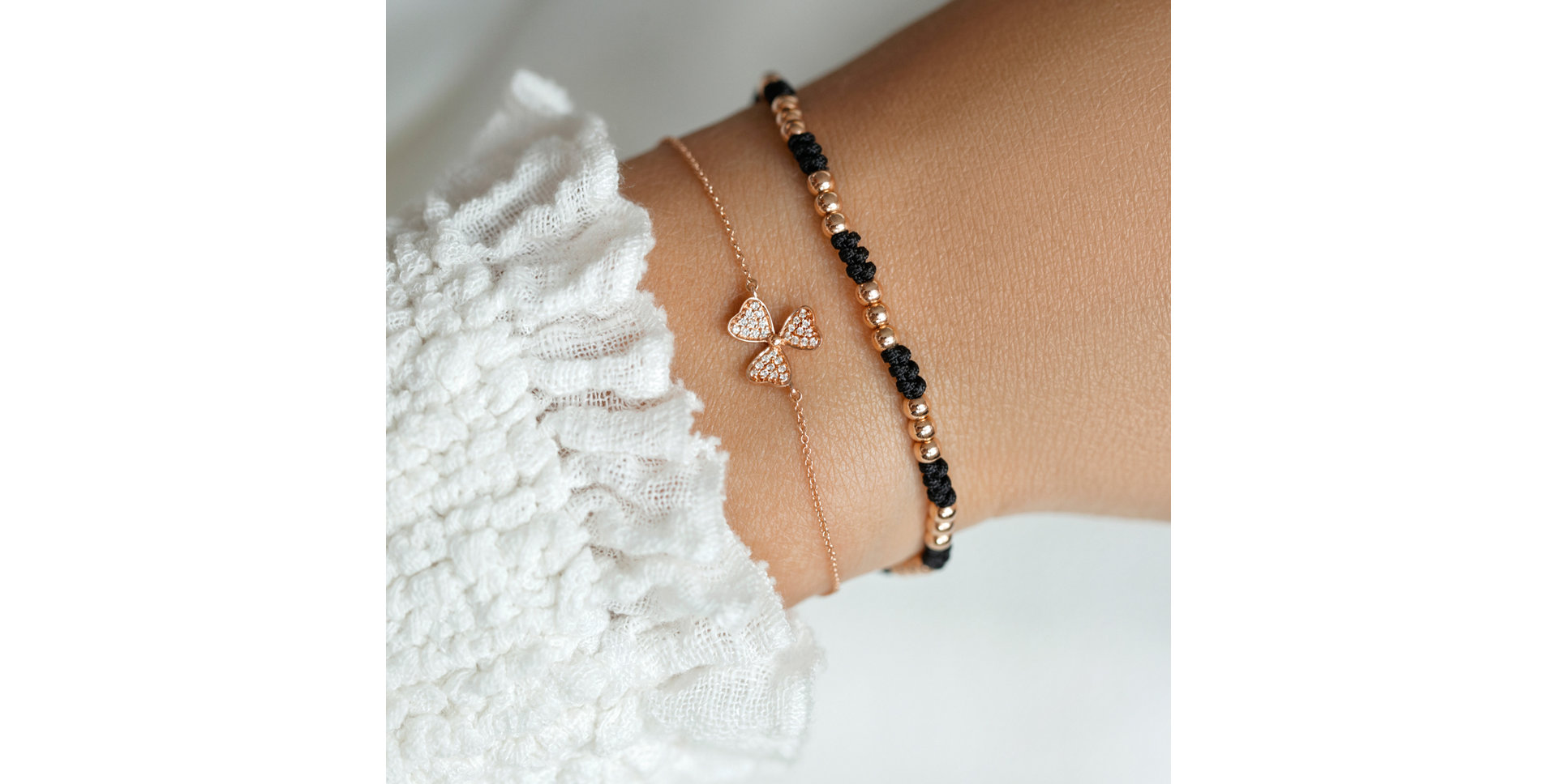 Náramek s diamanty Petal