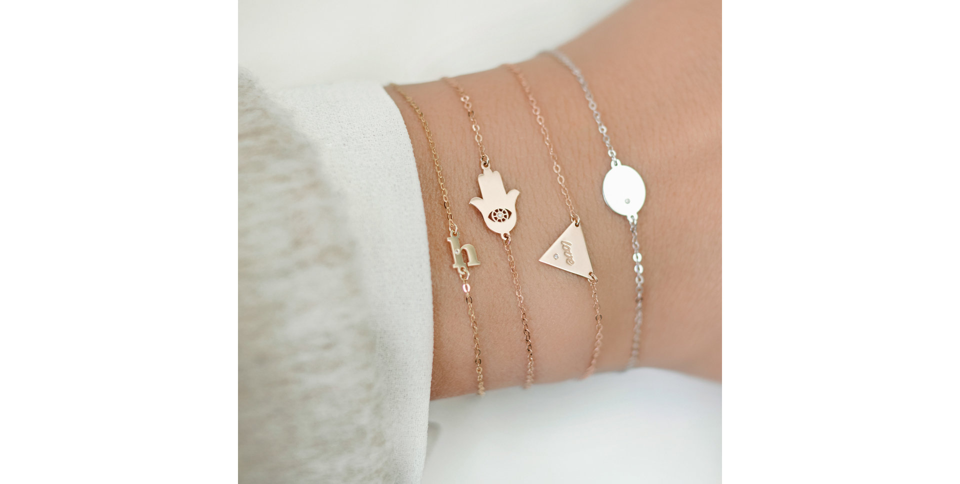 Náramek s diamantem Classic Little F