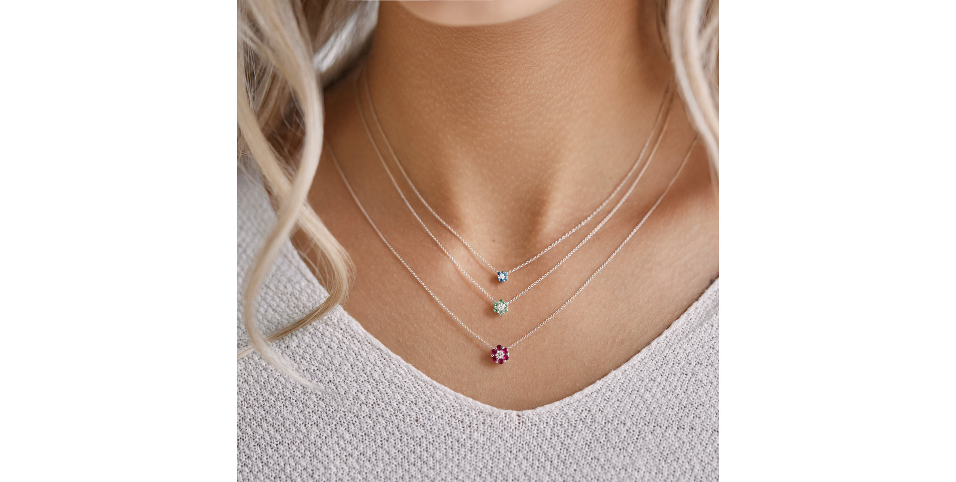 Náhrdelník s rubíny a diamantem Shiny Flower