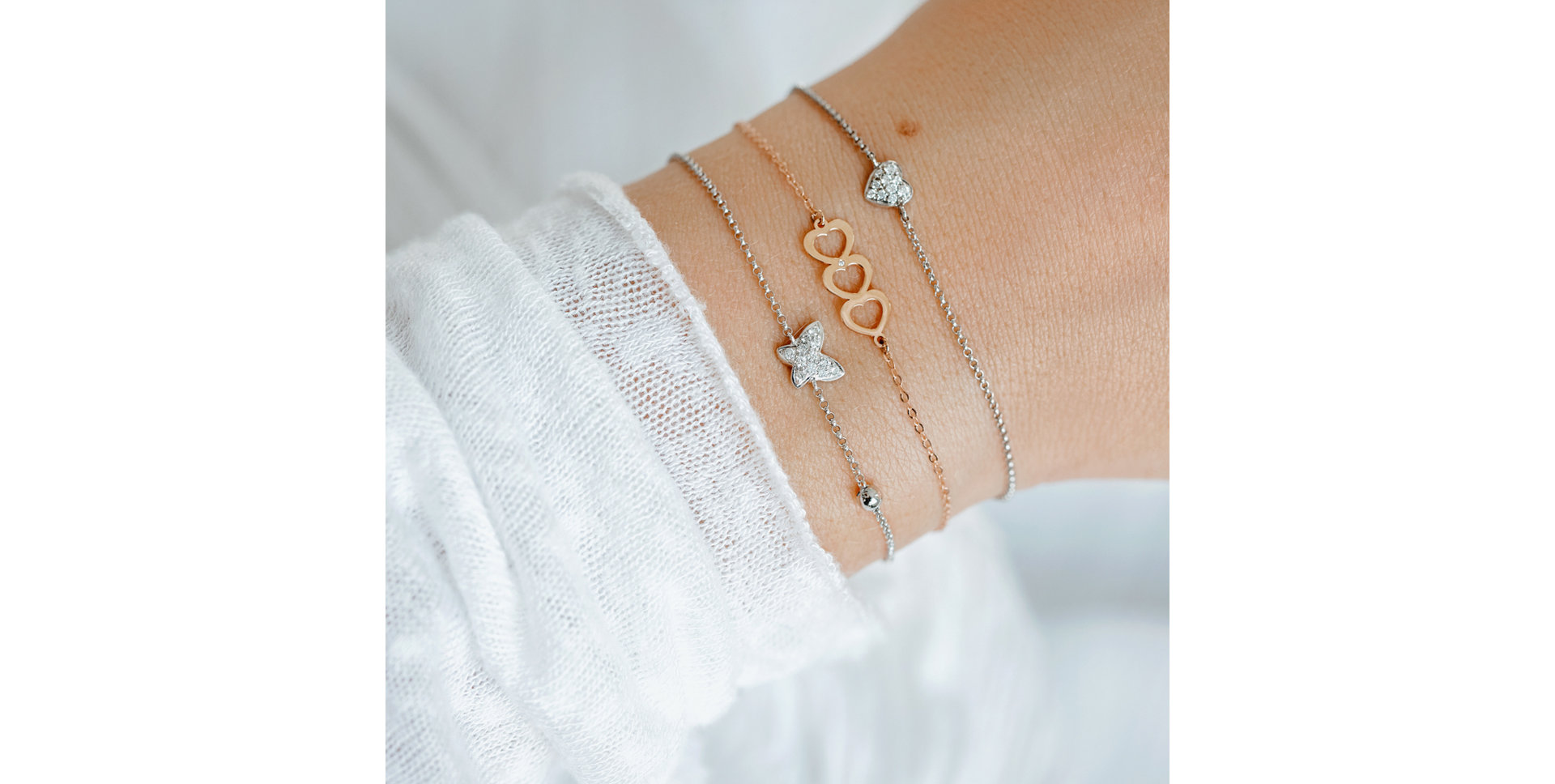 Náramek s černými diamanty Little Heart