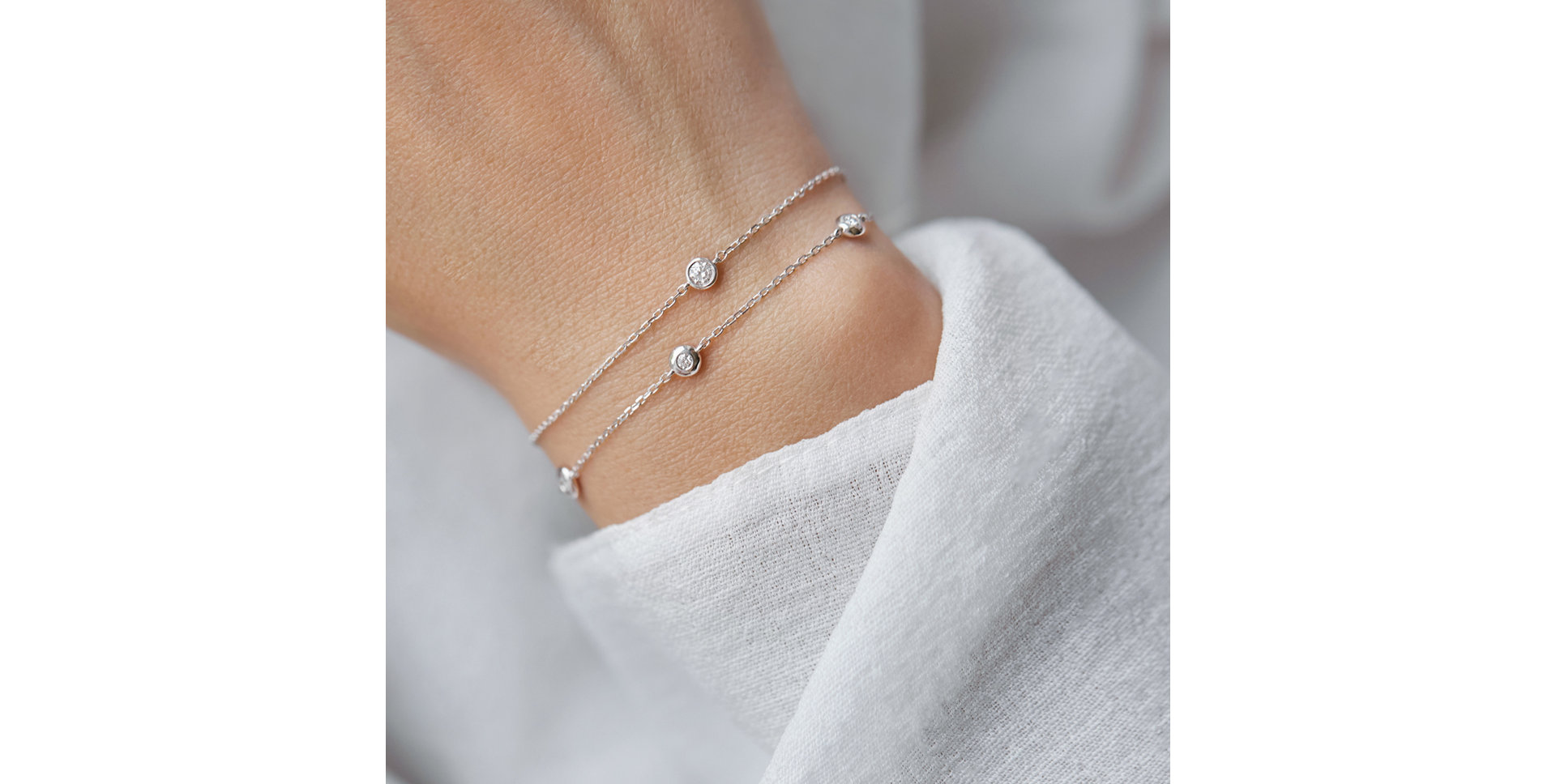 Náramek s diamantem Sparkling Dot