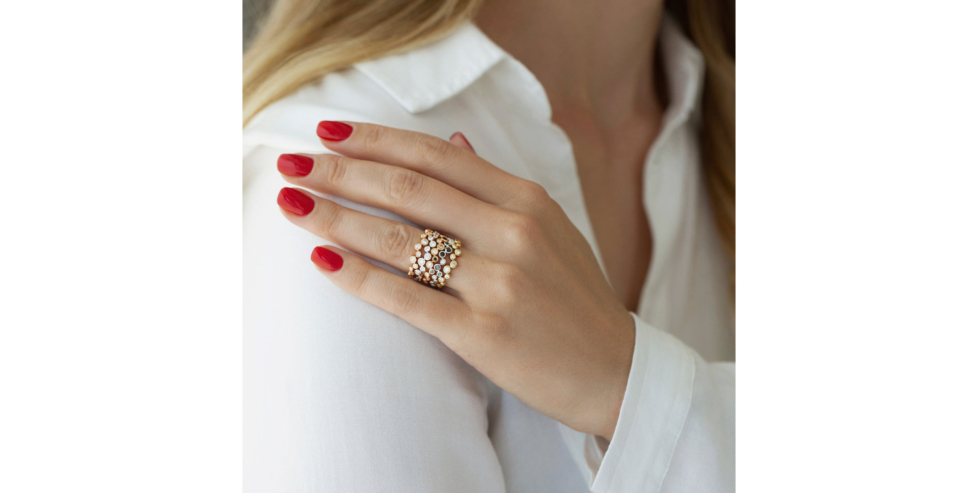 Prsten s bílými, hnědými a černými diamanty Virgin Tears