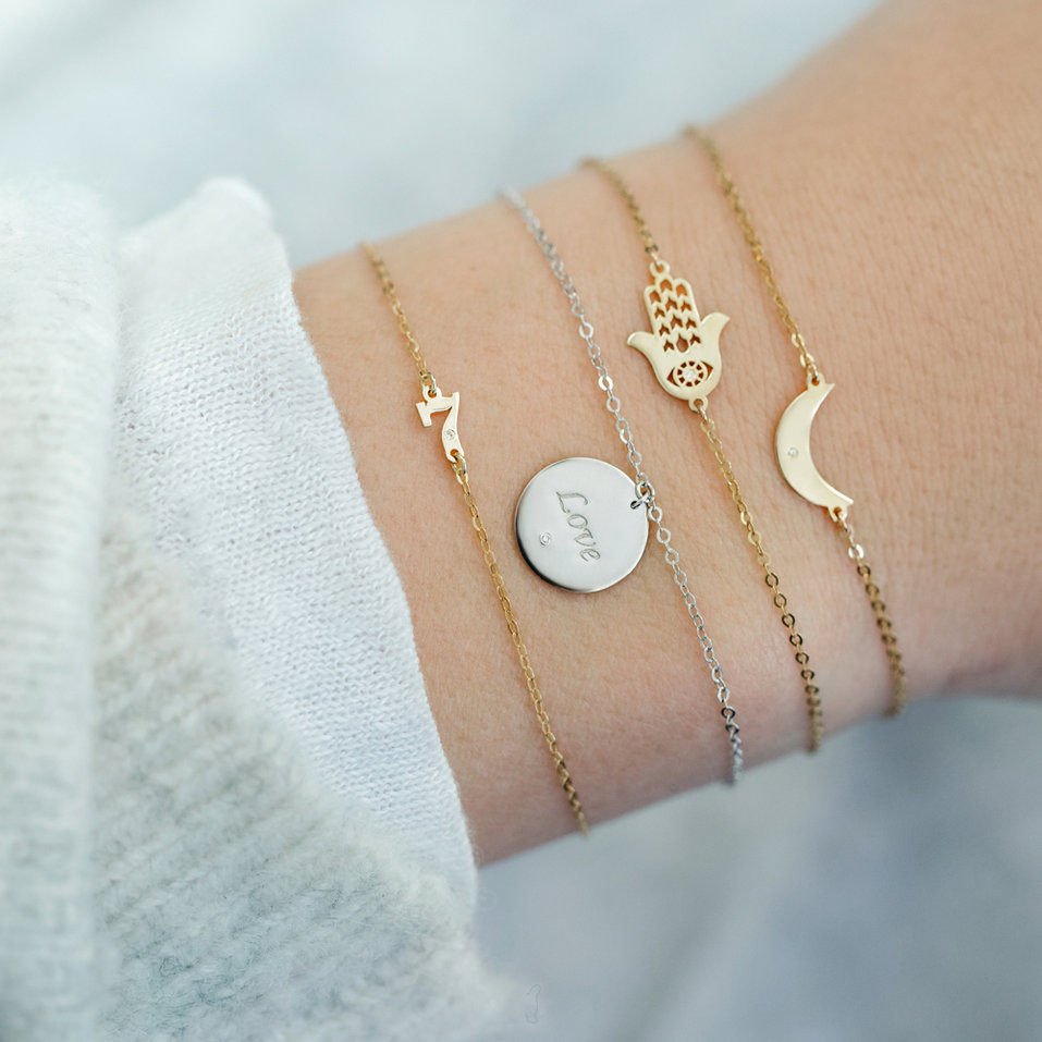 Náramek s diamantem Love