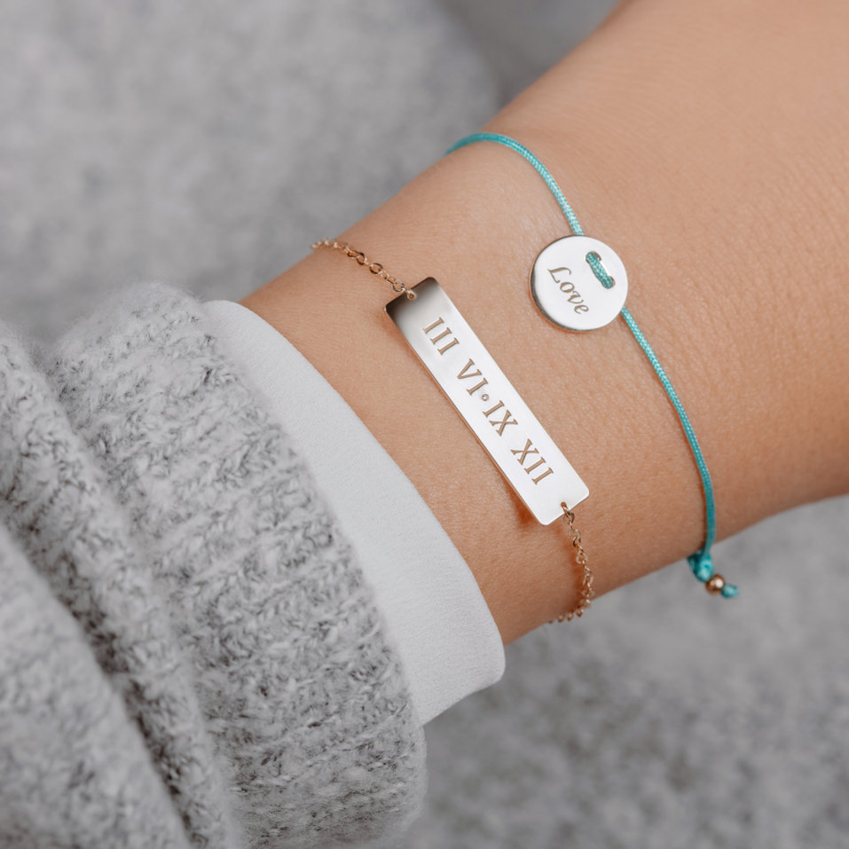 Diamantový náramek se šňůrkou Love