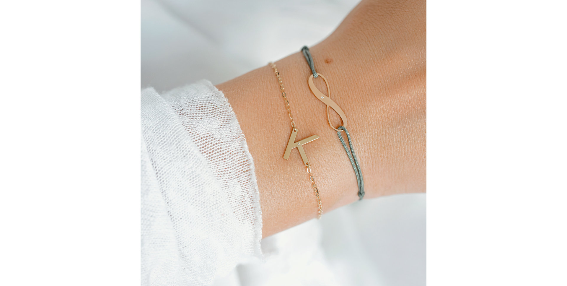 Diamantový náramek se šňůrkou Infinity